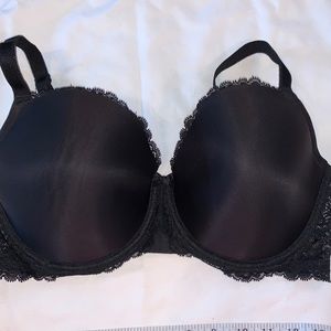 Victoria Secret Angels lace underwire 36DDD bra